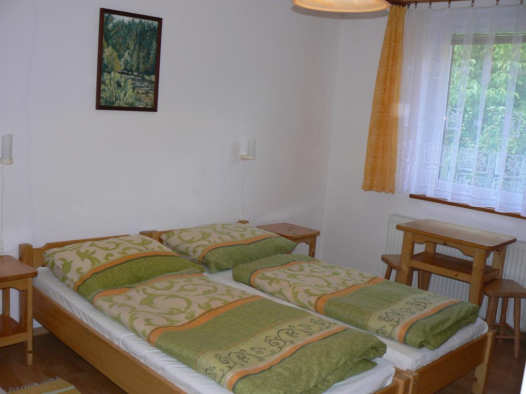 Guest House Pieninka Lesnica ภายนอก รูปภาพ