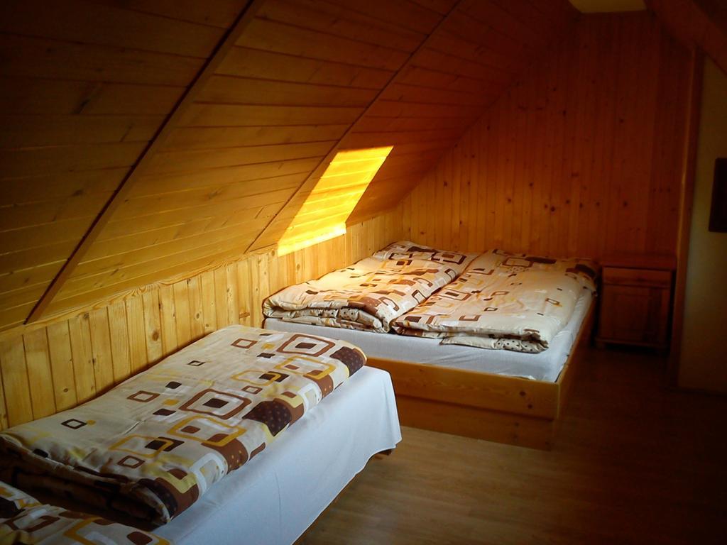Guest House Pieninka Lesnica ภายนอก รูปภาพ