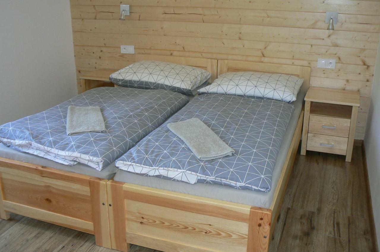 Guest House Pieninka Lesnica ภายนอก รูปภาพ